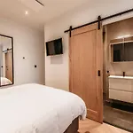 Modern In Σπίτι διακοπών Kesteren